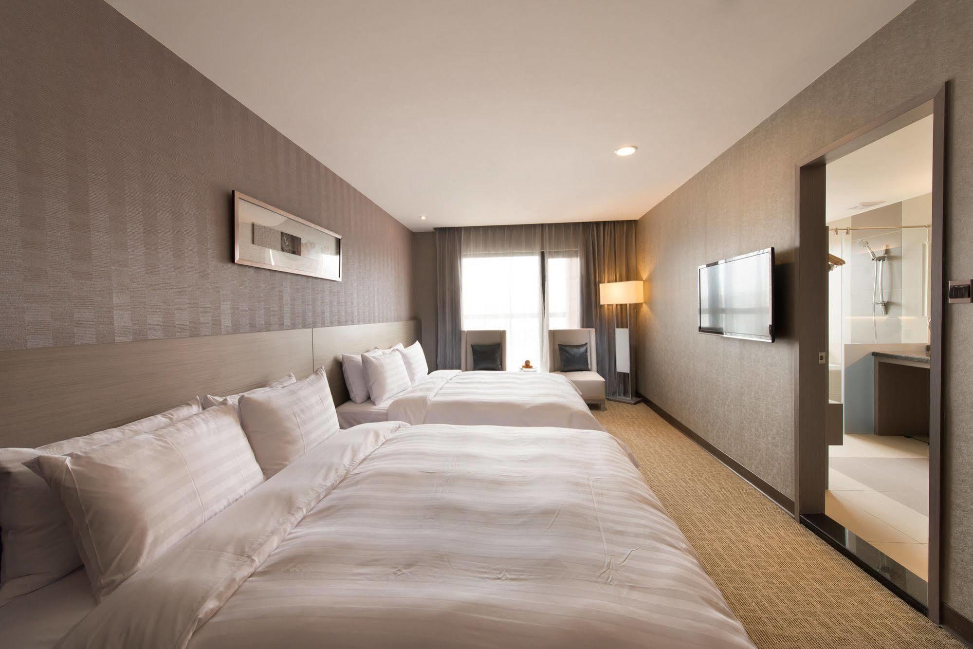 Forte Hotel Changhua Екстериор снимка